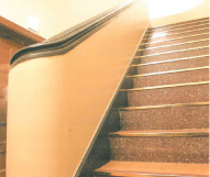 写真：館内階段